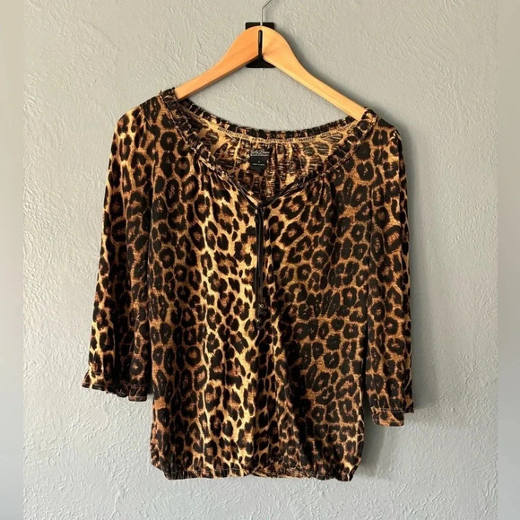 Lucky Brand | cheetah print | elastic waist | tie front | shirt | small - Picture 1 of 9